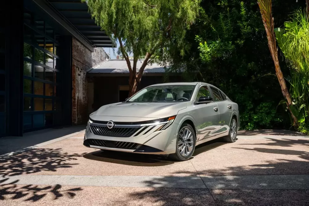 Nissan Sentra 2027 trình làng, đối đầu Honda Civic và Mazda3 Nissan Sentra 2027 trình làng, đối đầu Honda Civic và Mazda3