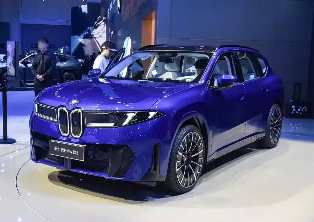 SUV hạng sang BMW iX3 L 2026 ra mắt Trung Quốc