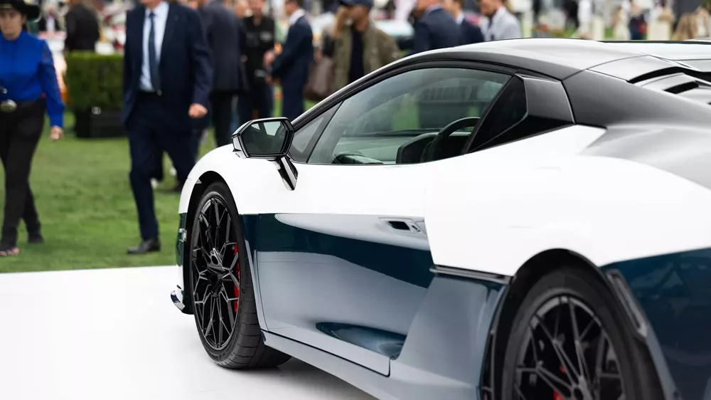 Phần thân xe của Lamborghini Temerario Tricolore được sơn 2 màu đối lập