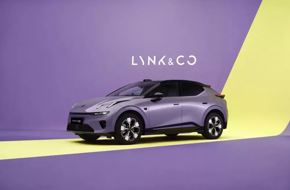 Lynk & Co 02 2027 màu tím Tử Diên Vĩ