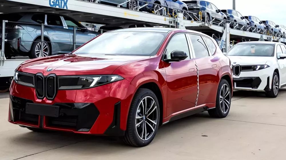 BMW bán chiếc ô tô điện thứ 2 triệu, Neue Klasse iX3 thừa thắng xông lên