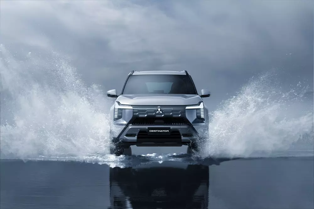 Mitsubishi Destinator