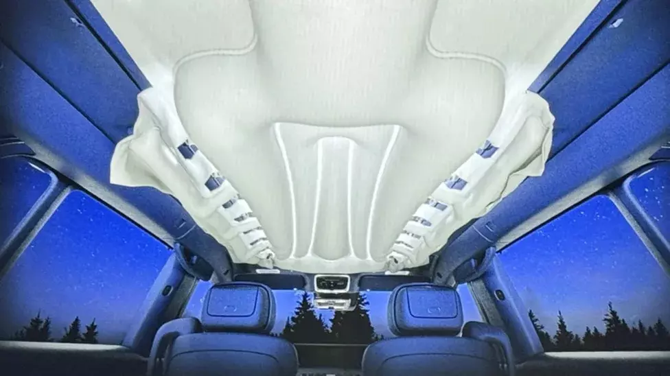 Trang bị này của SUV hạng sang Genesis GV90 sẽ giữ mạng cho hành khách khi xe bị lật