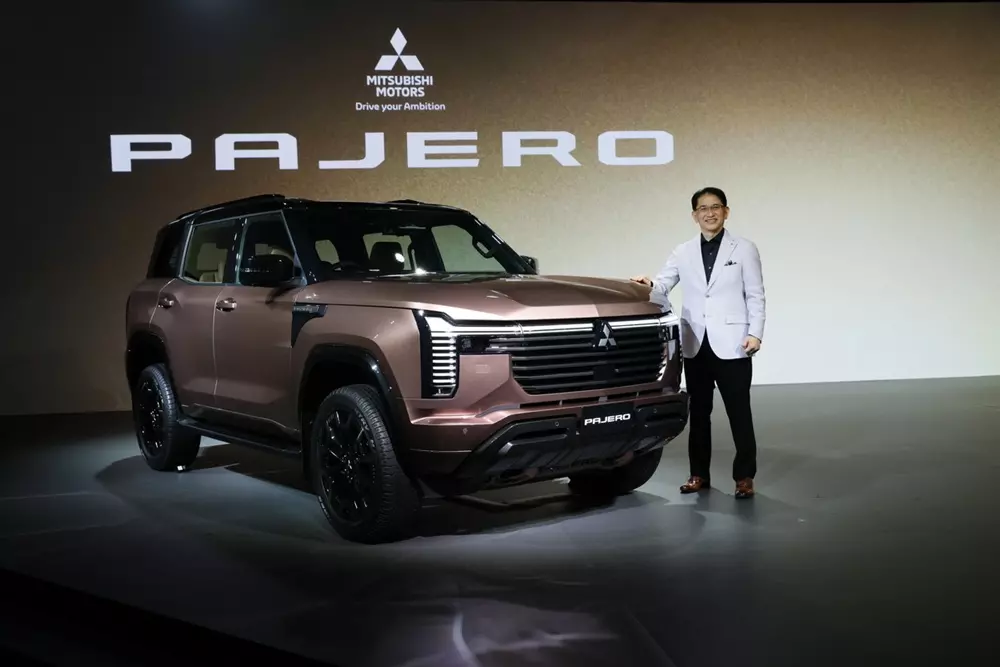 Mitsubishi Pajero 2027 với lưới tản nhiệt dạng nan ngang
