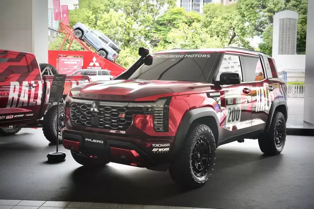 Rally Concept hé lộ phiên bản Ralliart mạnh hơn của Mitsubishi Pajero, có thể ra mắt trong tương lai Rally Concept hé lộ phiên bản Ralliart mạnh hơn của Mitsubishi Pajero, có thể ra mắt trong tương lai