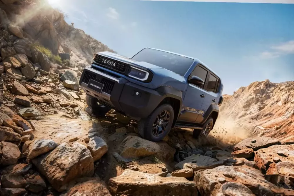 SUV tiền tỷ Toyota Land Cruiser FJ bán ra 113 xe trong tháng đầu tiên có mặt tại Việt Nam SUV tiền tỷ Toyota Land Cruiser FJ bán ra 113 xe trong tháng đầu tiên có mặt tại Việt Nam