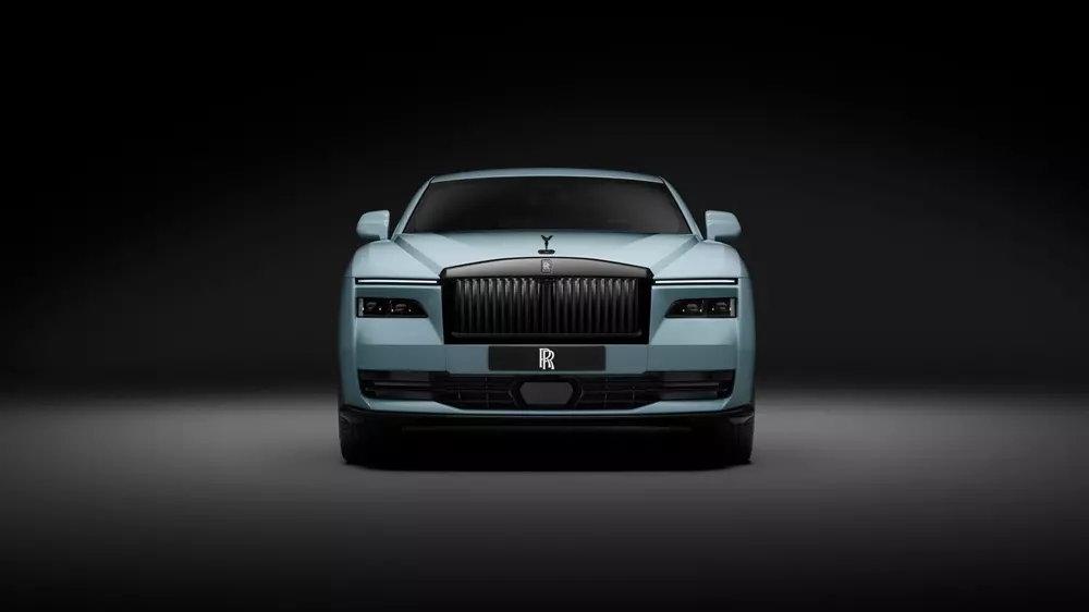 Rolls-Royce Black Badge Spectre Series II sở hữu phạm vi hoạt động hơn 600 km