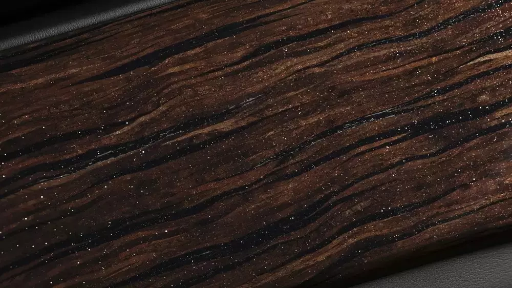 Bề mặt ốp gỗ bóng Brindled Walnut tùy chọn của Rolls-Royce Spectre Series II 