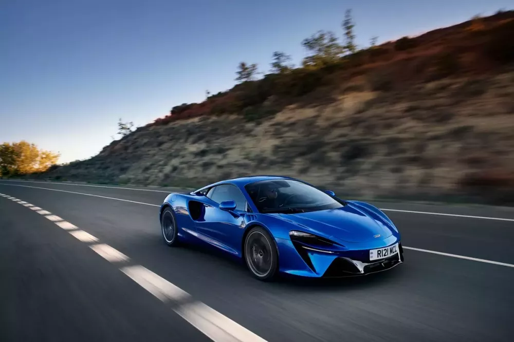 Loạt siêu xe McLaren tăng giá tại Việt Nam, cao nhất lên tới hơn 6 tỷ đồng Loạt siêu xe McLaren tăng giá tại Việt Nam, cao nhất lên tới hơn 6 tỷ đồng