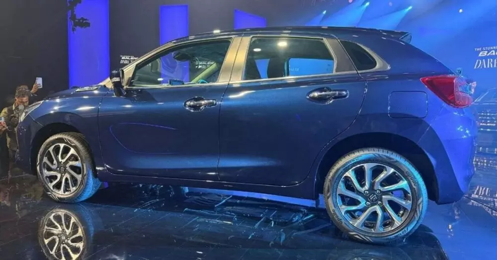 Suzuki Baleno 2027 được trang bị ăng-ten vây cá mập Suzuki Baleno 2027 được trang bị ăng-ten vây cá mập