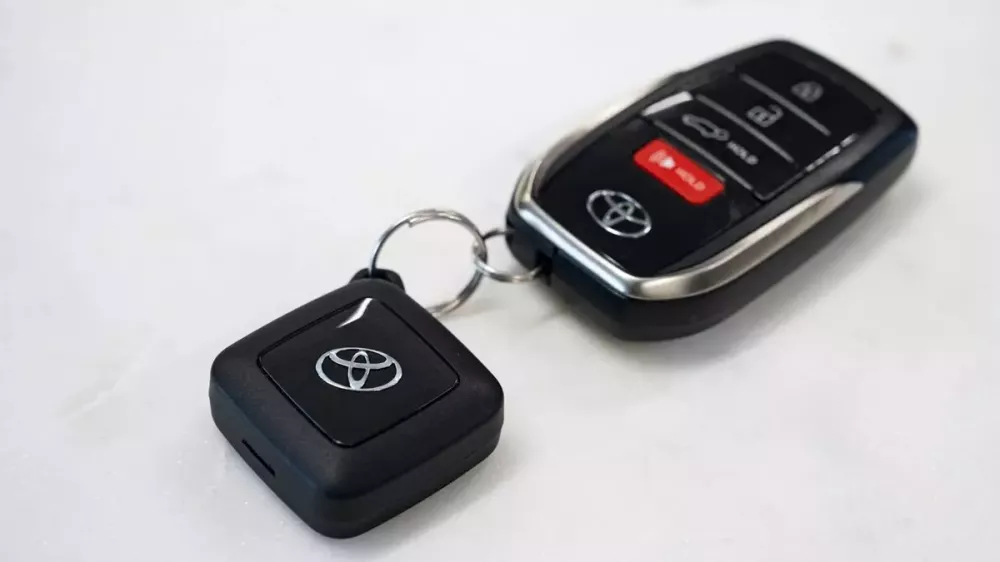 Hệ thống chống khởi động máy bổ sung của Toyota Land Cruiser đi kèm chìa khóa điều khiển mới Hệ thống chống khởi động máy bổ sung của Toyota Land Cruiser đi kèm chìa khóa điều khiển mới