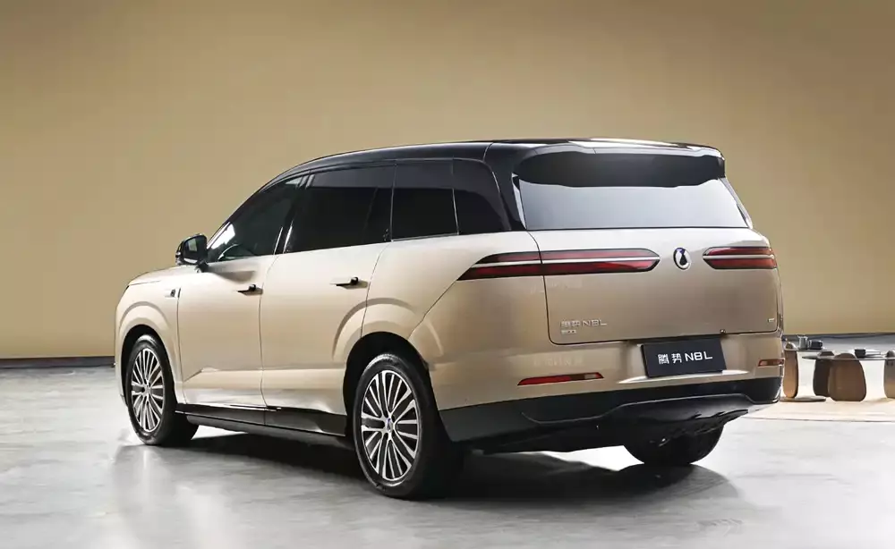BYD Denza N8L EV được trang bị pin sạc đầy trong 9 phút BYD Denza N8L EV được trang bị pin sạc đầy trong 9 phút