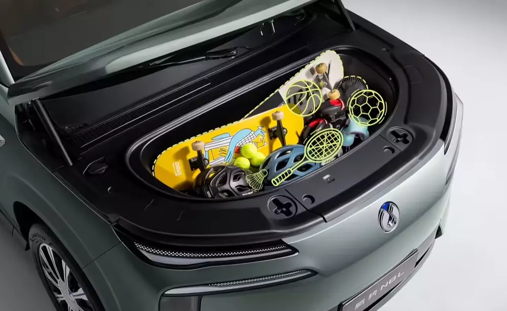 Khoang hành lý phía trước của BYD Denza N8L EV Khoang hành lý phía trước của BYD Denza N8L EV