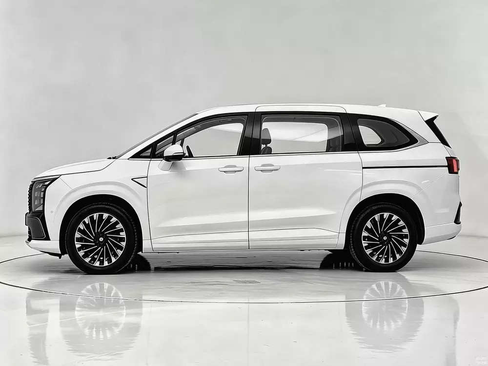 Hyundai Custin 2027 có thêm mâm hợp kim mới
