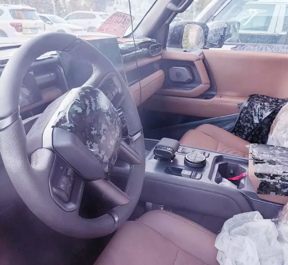 Khoang lái của Nissan Terrano