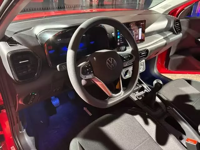Khoang lái của Volkswagen Tera Khoang lái của Volkswagen Tera