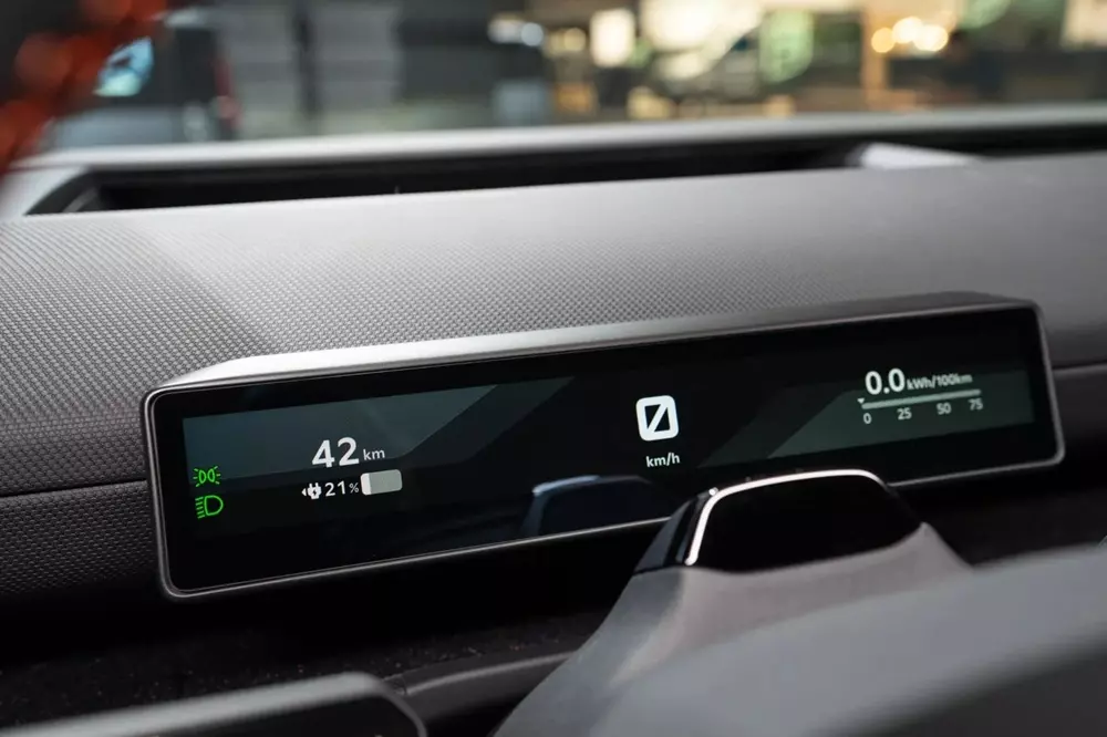 Kia PV7 sở hữu bảng đồng hồ kỹ thuật số hẹp Kia PV7 sở hữu bảng đồng hồ kỹ thuật số hẹp