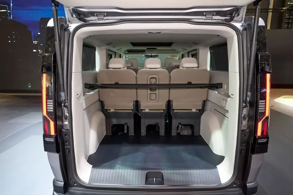 Khoang hành lý của Kia PV7 Passenger Khoang hành lý của Kia PV7 Passenger