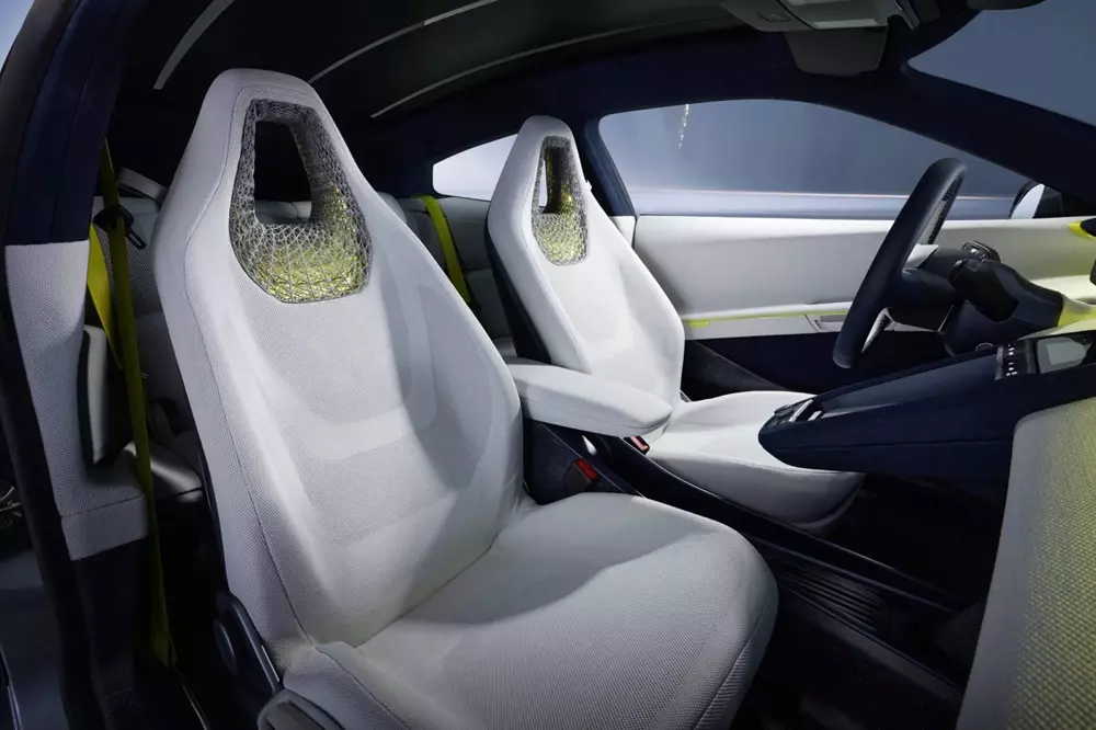 Volkswagen Mission Efficiency không có màn hình thông tin giải trí hay hệ thống loa