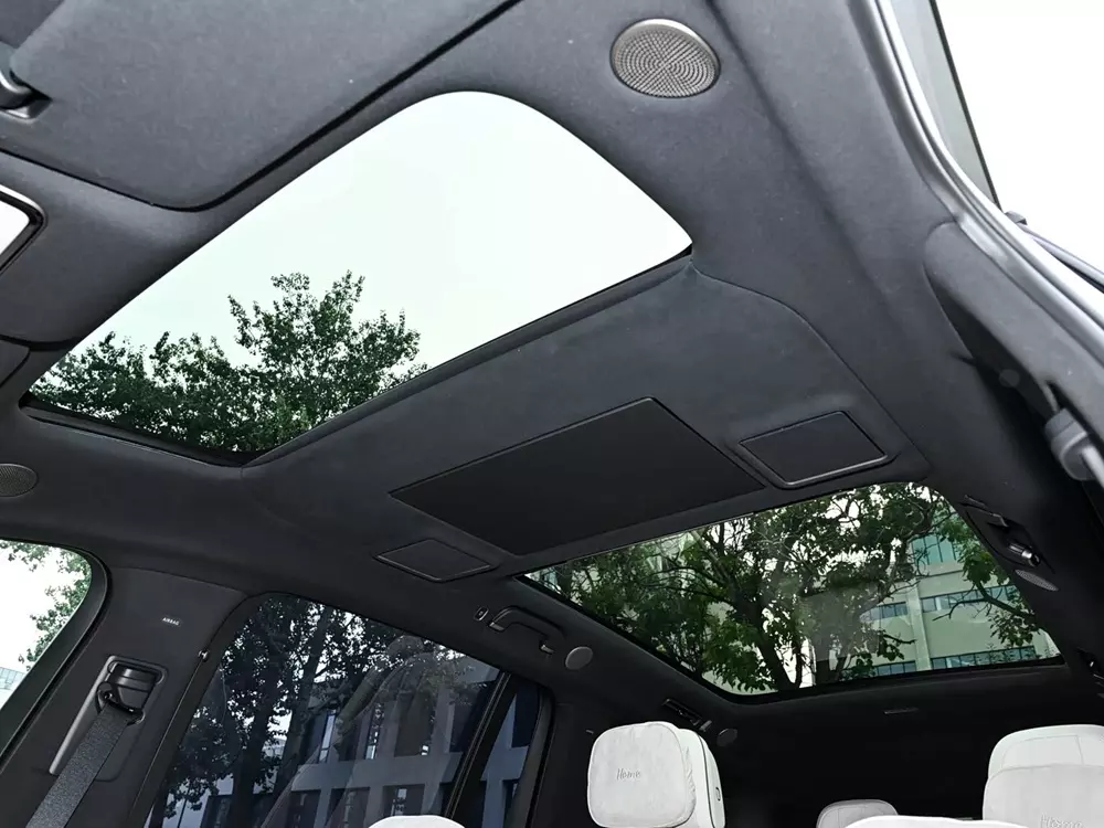 Li i9 được trang bị nội thất thoáng đãng Li i9 được trang bị nội thất thoáng đãng