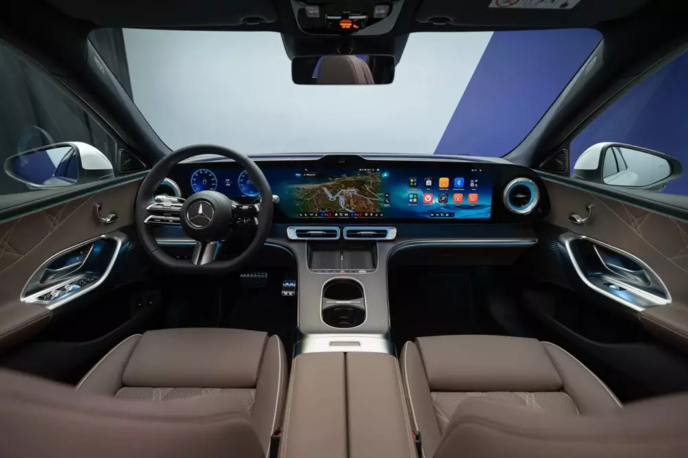 Mercedes-Benz C-Class Electric có giá rẻ hơn nhưng trang bị không bị cắt nhiều