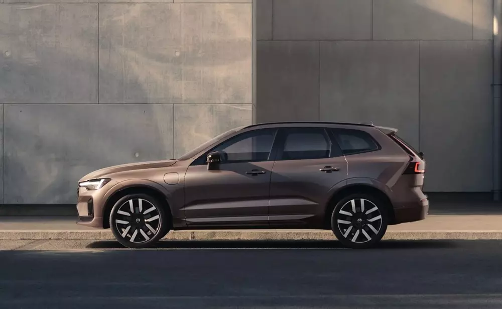 Volvo XC60 2027 sở hữu chắn bùn mới Volvo XC60 2027 sở hữu chắn bùn mới