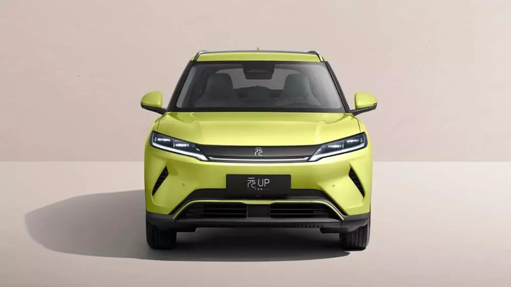 BYD Atto 2 2027 màu vàng mới BYD Atto 2 2027 màu vàng mới