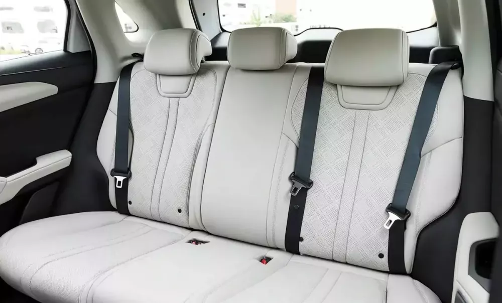 Hàng ghế sau của BYD Atto 2 2027 có thể gập xuống Hàng ghế sau của BYD Atto 2 2027 có thể gập xuống
