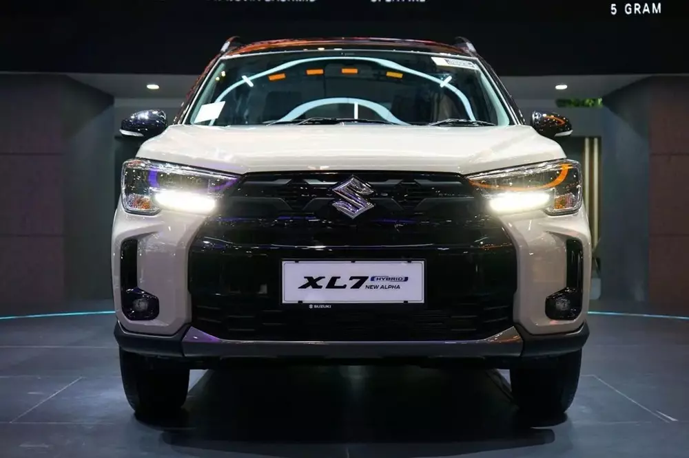 Suzuki XL7 sở hữu thiết kế đầu xe mới Suzuki XL7 sở hữu thiết kế đầu xe mới