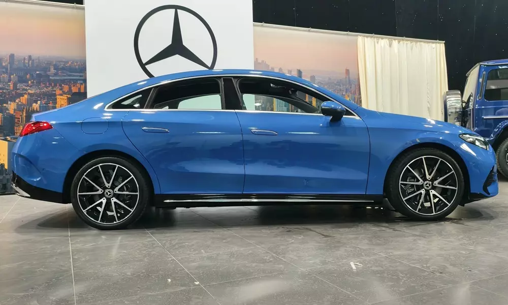 Mercedes-Benz CLA 200 Electric có kích thước tương đương sedan hạng D Mercedes-Benz CLA 200 Electric có kích thước tương đương sedan hạng D