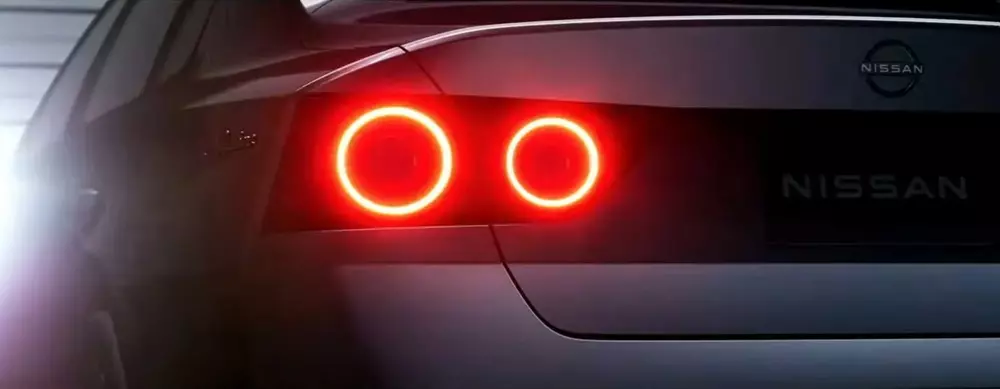 Nissan Skyline thế hệ mới sở hữu thiết kế đèn hậu tròn theo phong cách GT-R Nissan Skyline thế hệ mới sở hữu thiết kế đèn hậu tròn theo phong cách GT-R