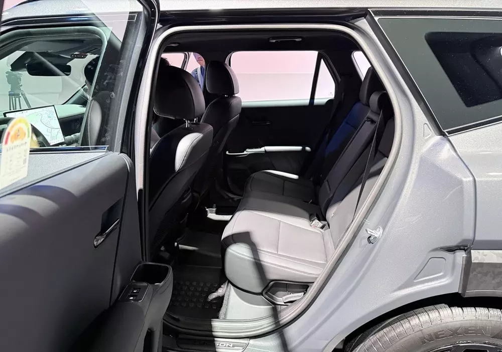 Hàng ghế sau khá rộng rãi của Hyundai Tucson 2027 Hàng ghế sau khá rộng rãi của Hyundai Tucson 2027