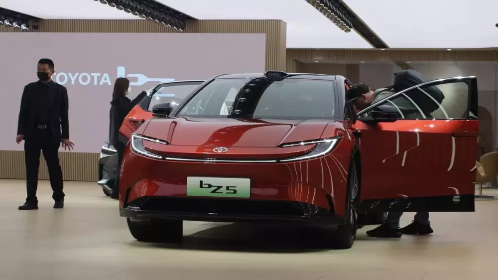 Toyota sẽ tham gia vào cuộc đua xe điện mở rộng phạm vi EREV từ năm sau Toyota sẽ tham gia vào cuộc đua xe điện mở rộng phạm vi EREV từ năm sau