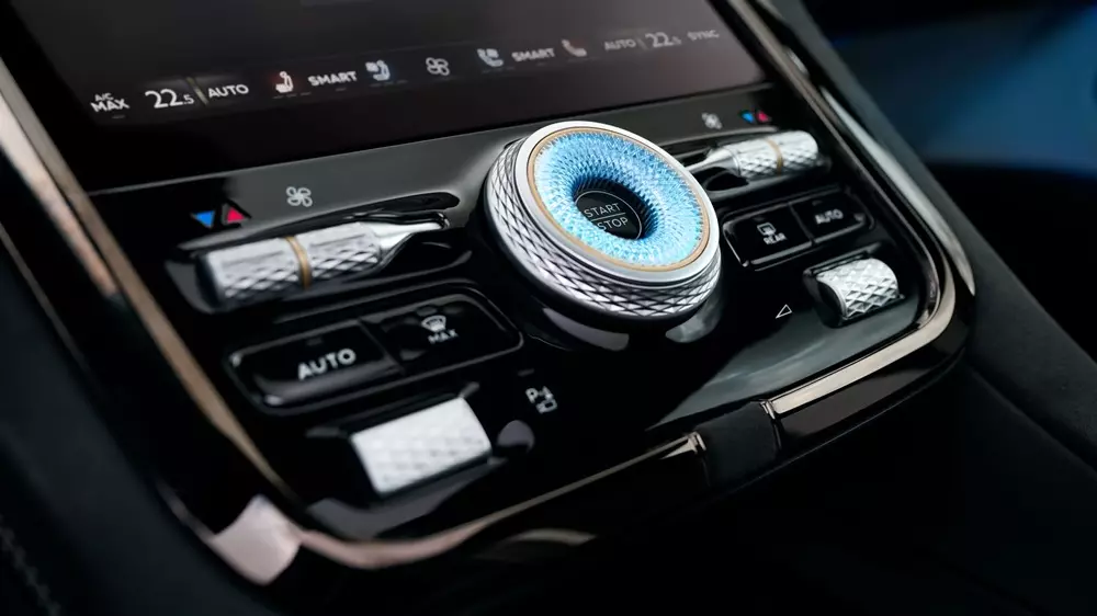 Núm xoay đẹp mắt của Bentley Torcal Núm xoay đẹp mắt của Bentley Torcal