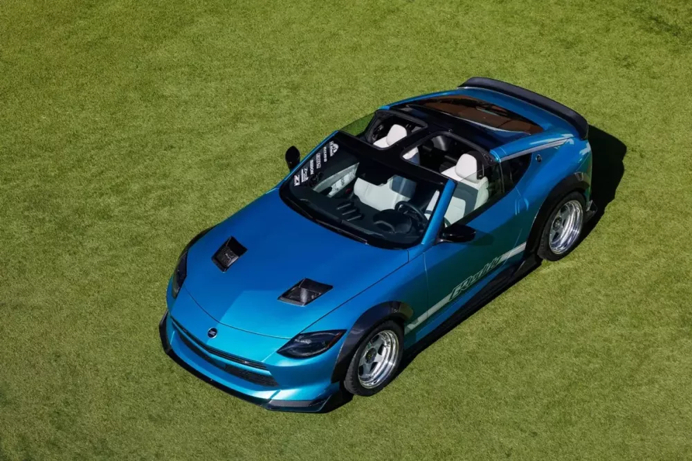 Nissan Z Kaze Concept sở hữu màu sơn xanh Pacific Teal