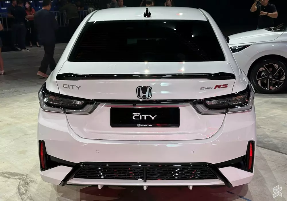 Thiết kế phía sau của Honda City 2026 bản RS Thiết kế phía sau của Honda City 2026 bản RS