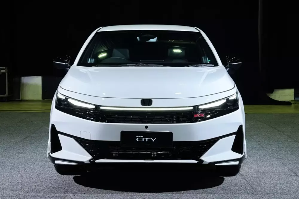 Thiết kế đầu xe mới của Honda City 2026 bản RS Thiết kế đầu xe mới của Honda City 2026 bản RS