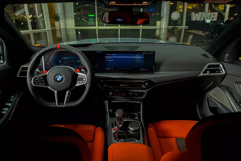 Khoang lái bên trong BMW M3 Touring Khoang lái bên trong BMW M3 Touring