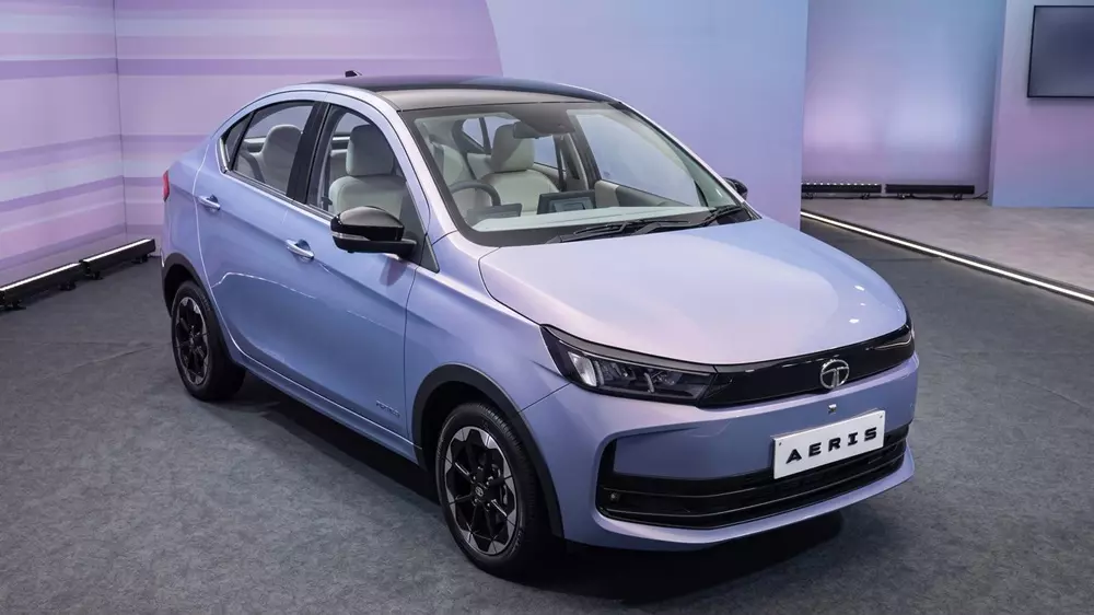 Tata Aeris được bổ sung thiết kế đầu xe mới