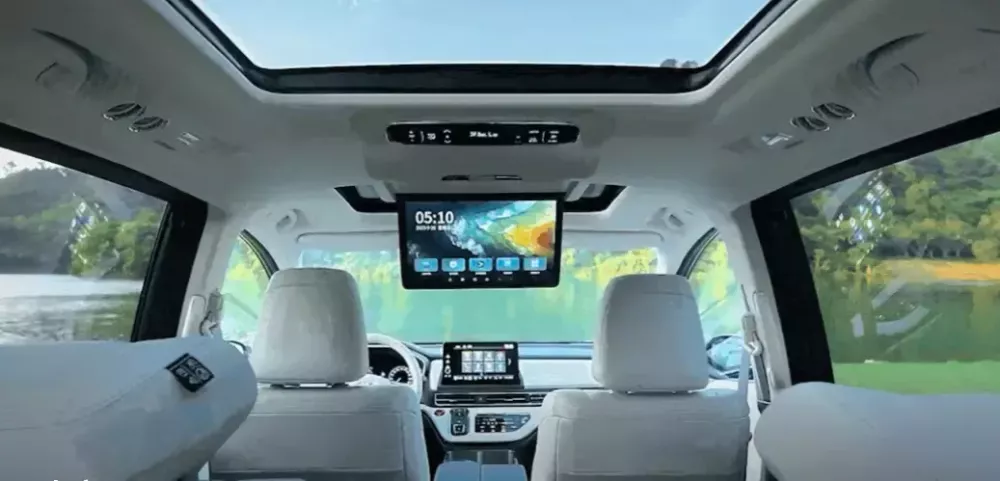 Honda Odyssey 2027 có màn hình treo trần