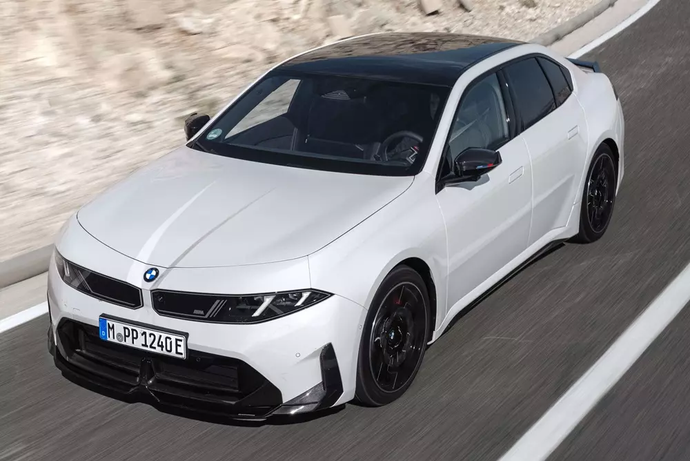 Xe điện hạng sang BMW i3 được bổ sung phiên bản hiệu suất cao M60 mới Xe điện hạng sang BMW i3 được bổ sung phiên bản hiệu suất cao M60 mới