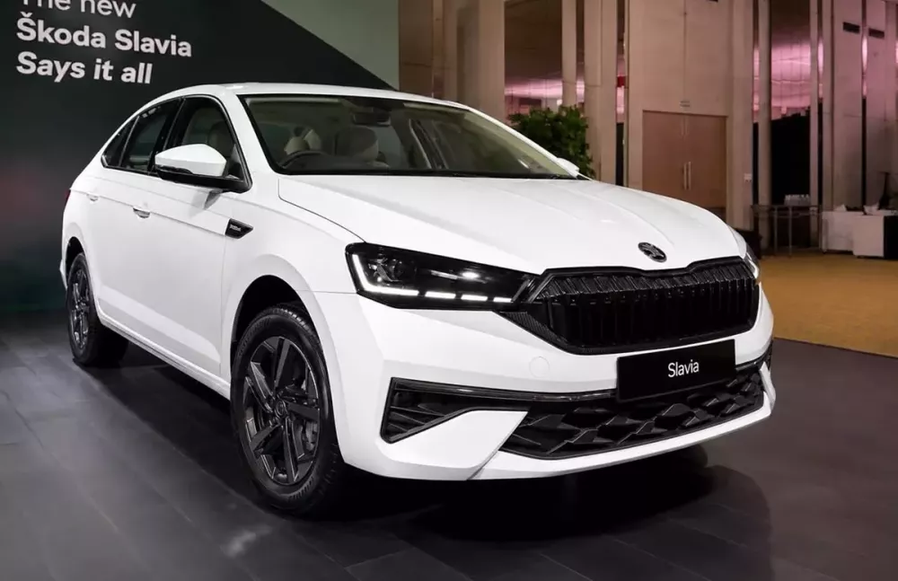 Skoda Slavia 2027 giữ nguyên động cơ, chỉ có thêm hộp số mới