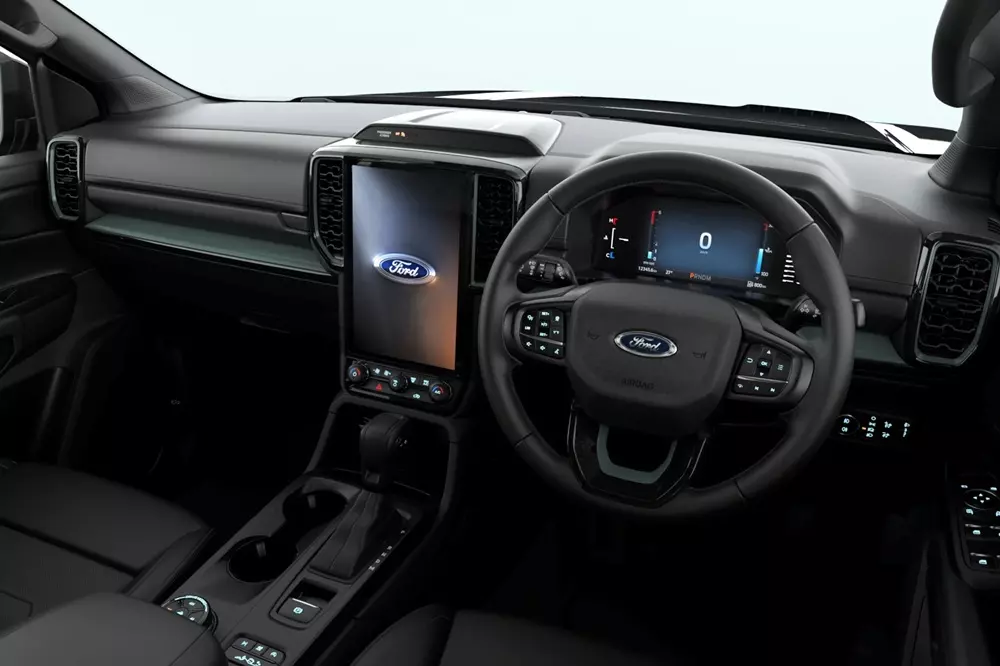 Ford Everest Wolftrak 2027 dùng màn hình cảm ứng trung tâm 12 inch nằm dọc quen thuộc