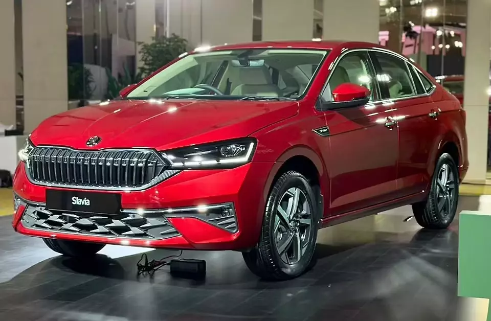 Skoda Slavia 2026 có thêm hộp số tự động 8 cấp mới.