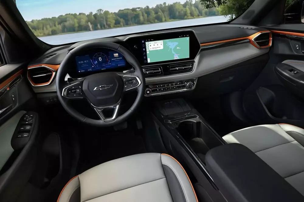 Cả Chevrolet Trailblazer và Trax 2027 đều có thêm trang bị