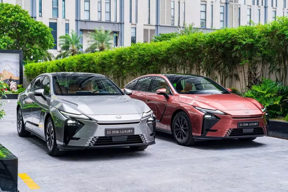 Lexus ES 2026 phiên bản hybrid