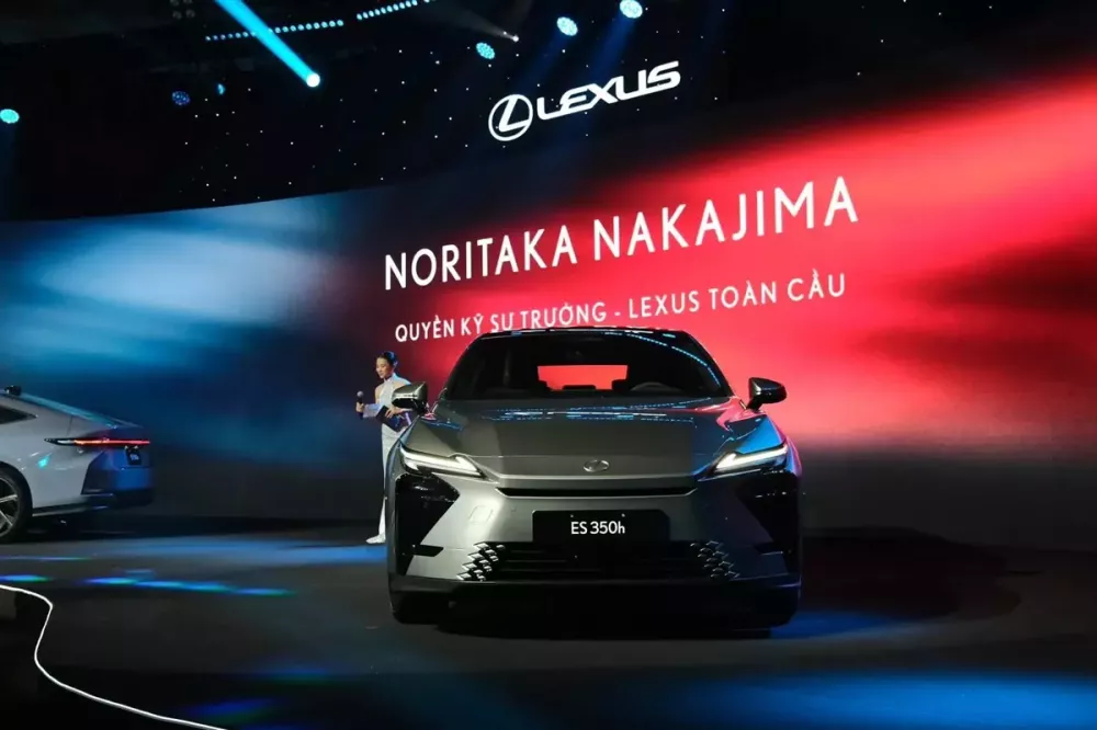 Lexus ES 2026 tại Việt Nam có 2 tùy chọn động cơ