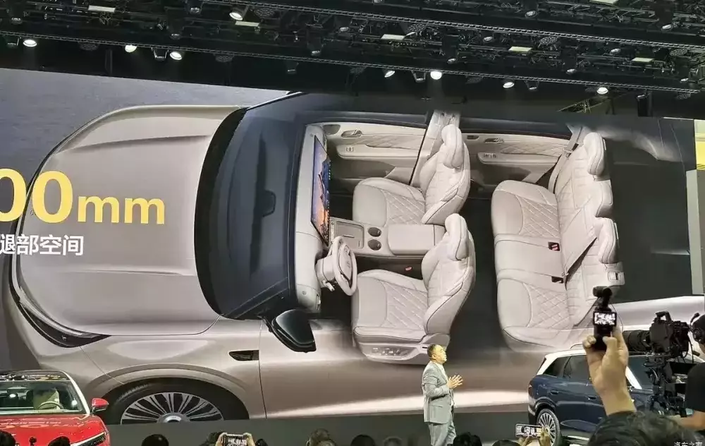 BYD Tang 2027 được trang bị nội thất 5 chỗ ngồi BYD Tang 2027 được trang bị nội thất 5 chỗ ngồi