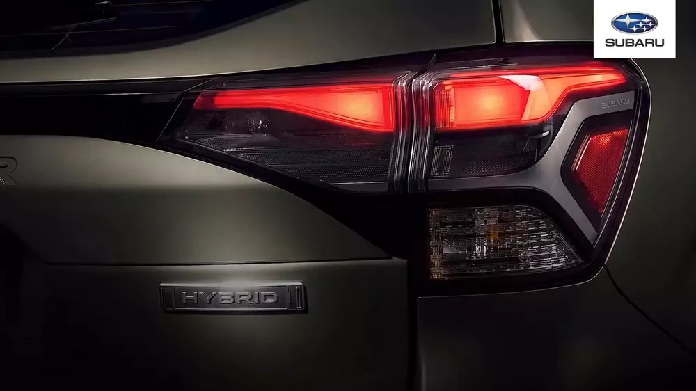 Subaru Forester e-Boxer Hybrid sở hữu động cơ tiết kiệm xăng hơn