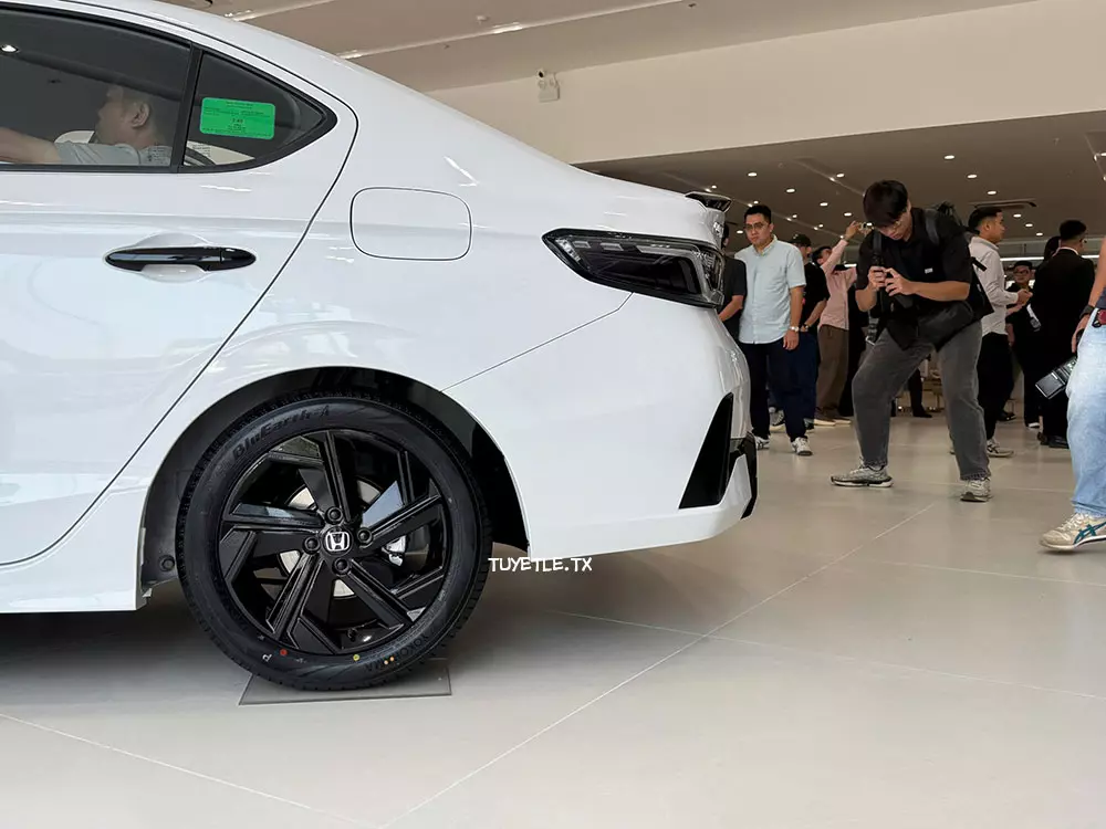 Honda City 2027 sở hữu bộ mâm hợp kim sơn đen Honda City 2027 sở hữu bộ mâm hợp kim sơn đen